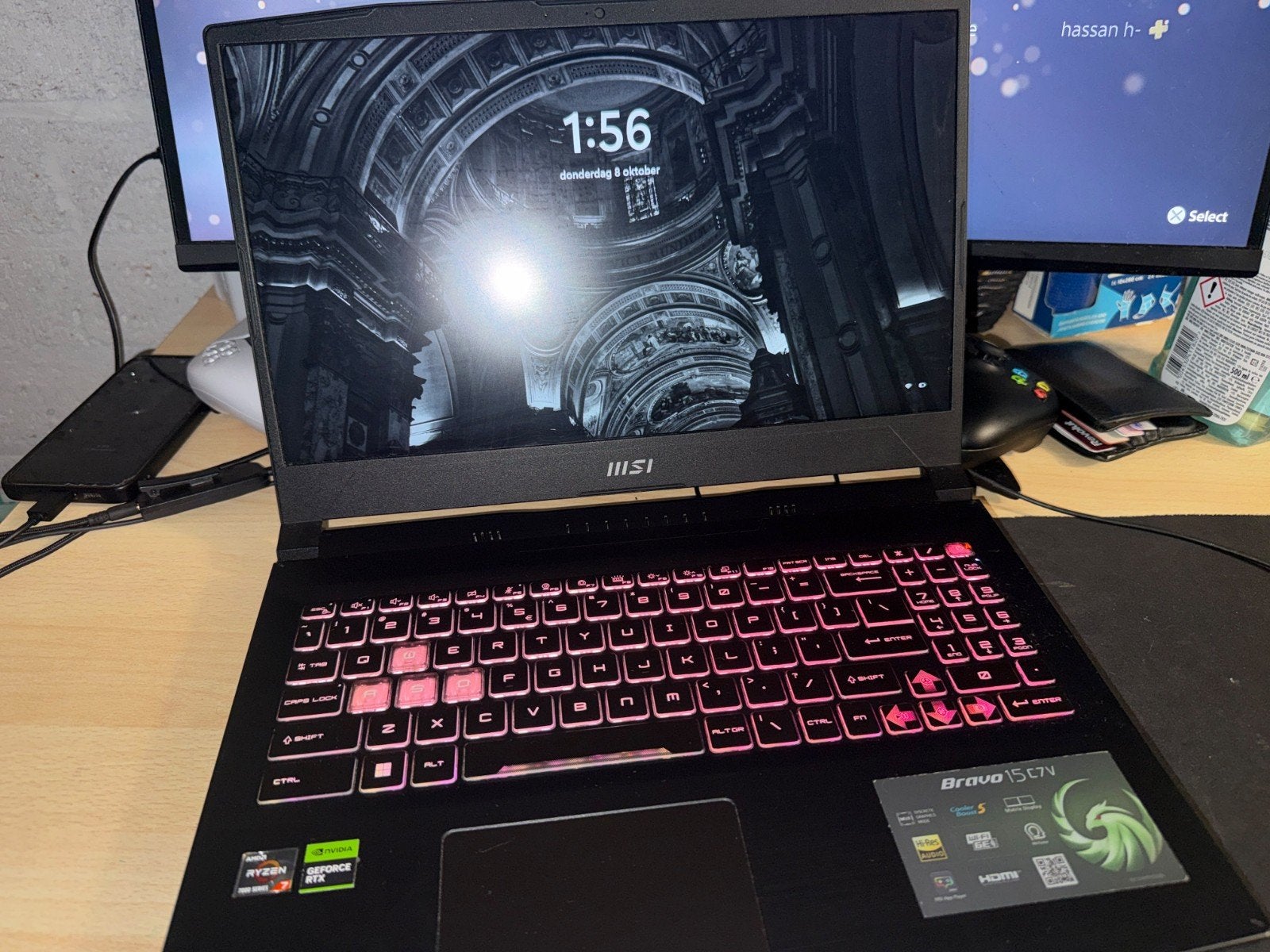 Foto 2 van MSI Bravo 15 C7V Gaming Laptop