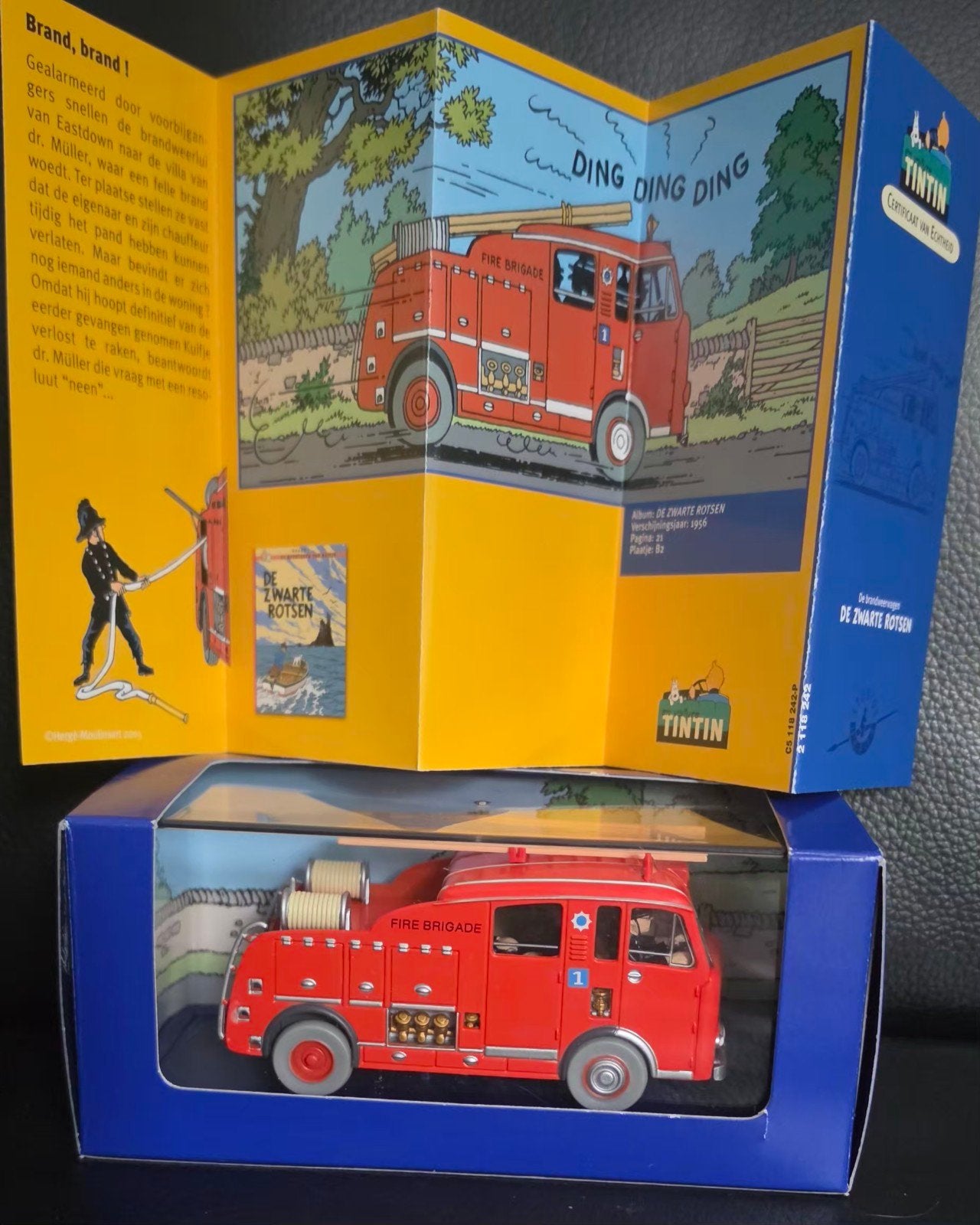 Tintin Brandweerwagen 'De Zwarte Rotsen' Dennis F101, Ophalen of Verzenden, Nieuw, Overige typen