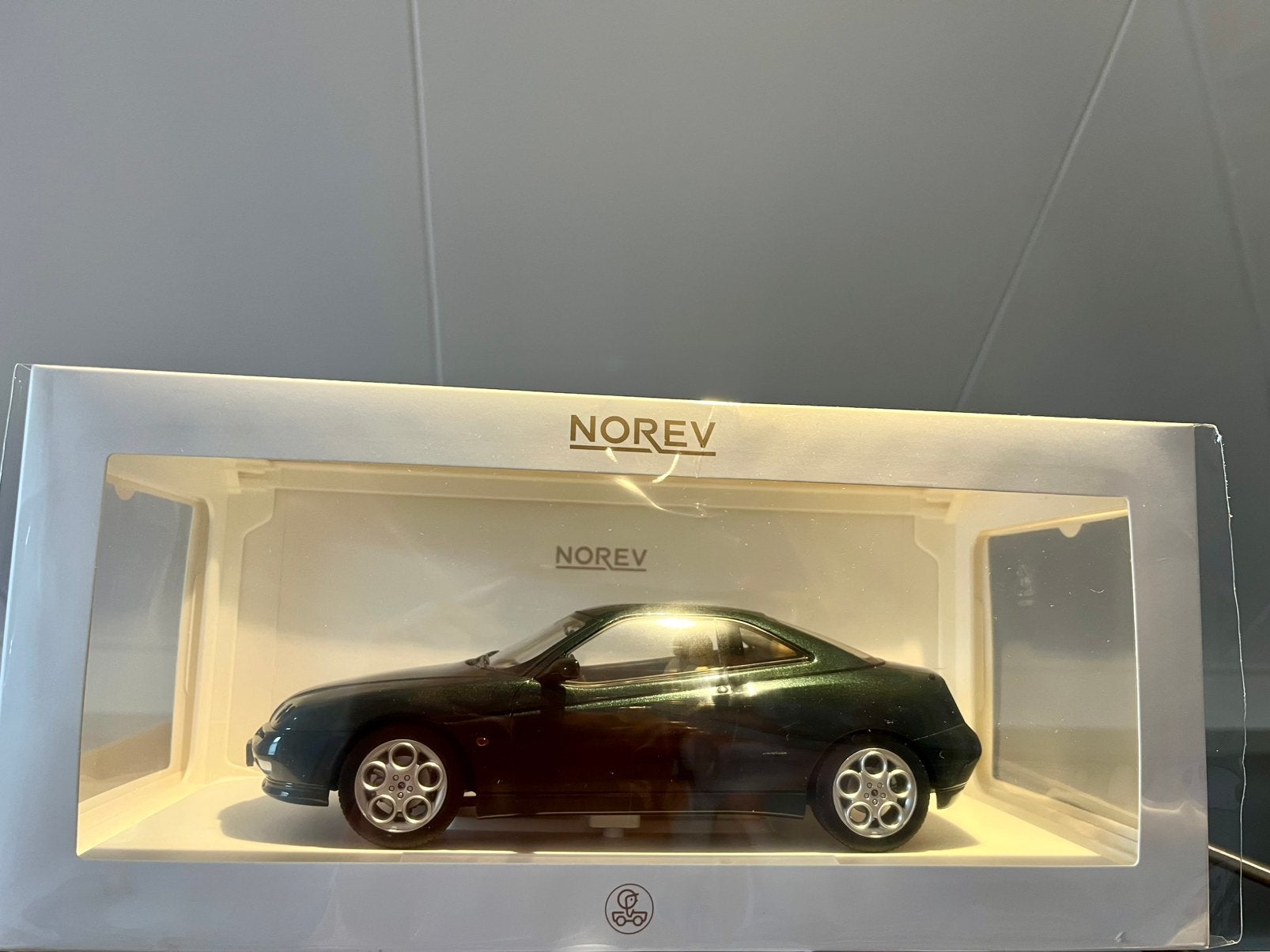 Alfa Romeo GTV, Hobby en Vrije tijd, Ophalen of Verzenden, Zo goed als nieuw