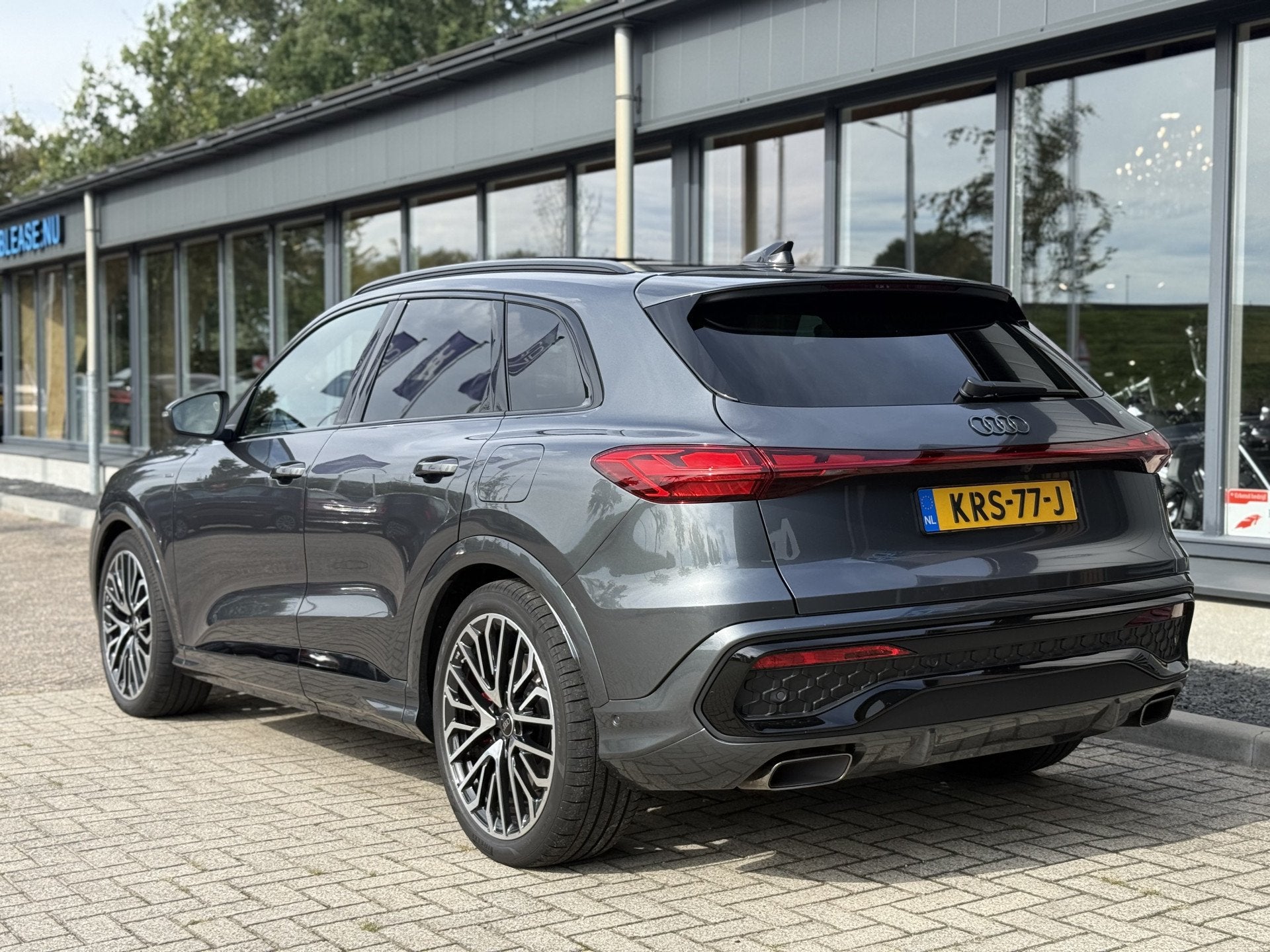 Audi Q5 2.0 TFSI e-hybrid quattro S edition Competition HUD, Automaat, Dealer onderhouden, Gebruikt, 4 cilinders