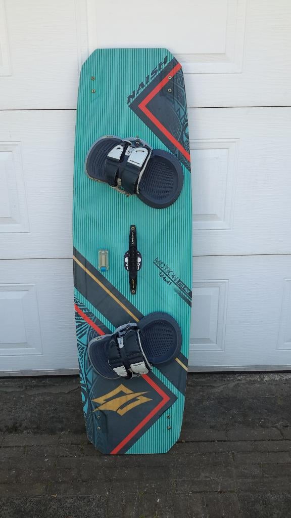 Naish Kite Board MOTION, Watersport en Boten, Kitesurfen, Ophalen, Gebruikt, Twintip, Kiteboard
