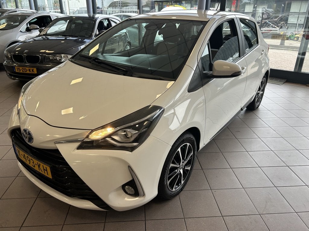 Toyota Yaris 1.5 Hyb Design Sp., Auto's, Automaat, Dealer onderhouden, 1497 cc, Euro 6
