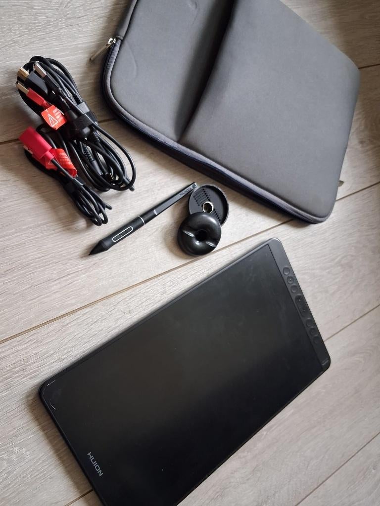 Huion Kamvas 13 tekentablet – perfect voor digitaal tekenen, Ophalen of Verzenden, Zo goed als nieuw, Bedraad, Huion