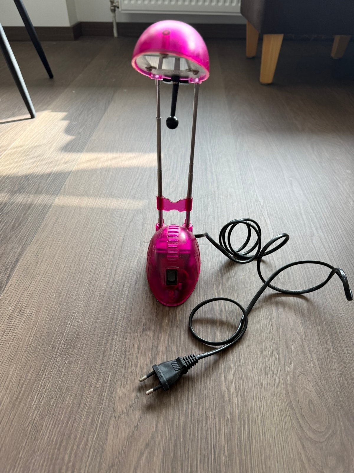 Roze bureaulamp, Ophalen, Bureaulamp, Zo goed als nieuw, Met stekker