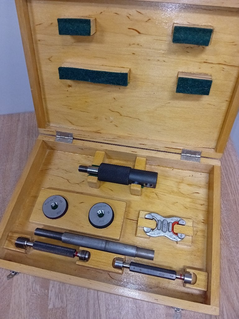 Meetapparatuur M14 Kaliber en M12 Kaliber iso materiaal, Ophalen, Zo goed als nieuw, Overige meters