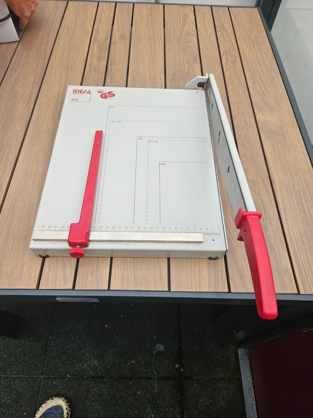 IDEAL 1034 papiersnijder/snijmachine A4, Hobby en Vrije tijd, Ophalen, Gebruikt, Overige typen