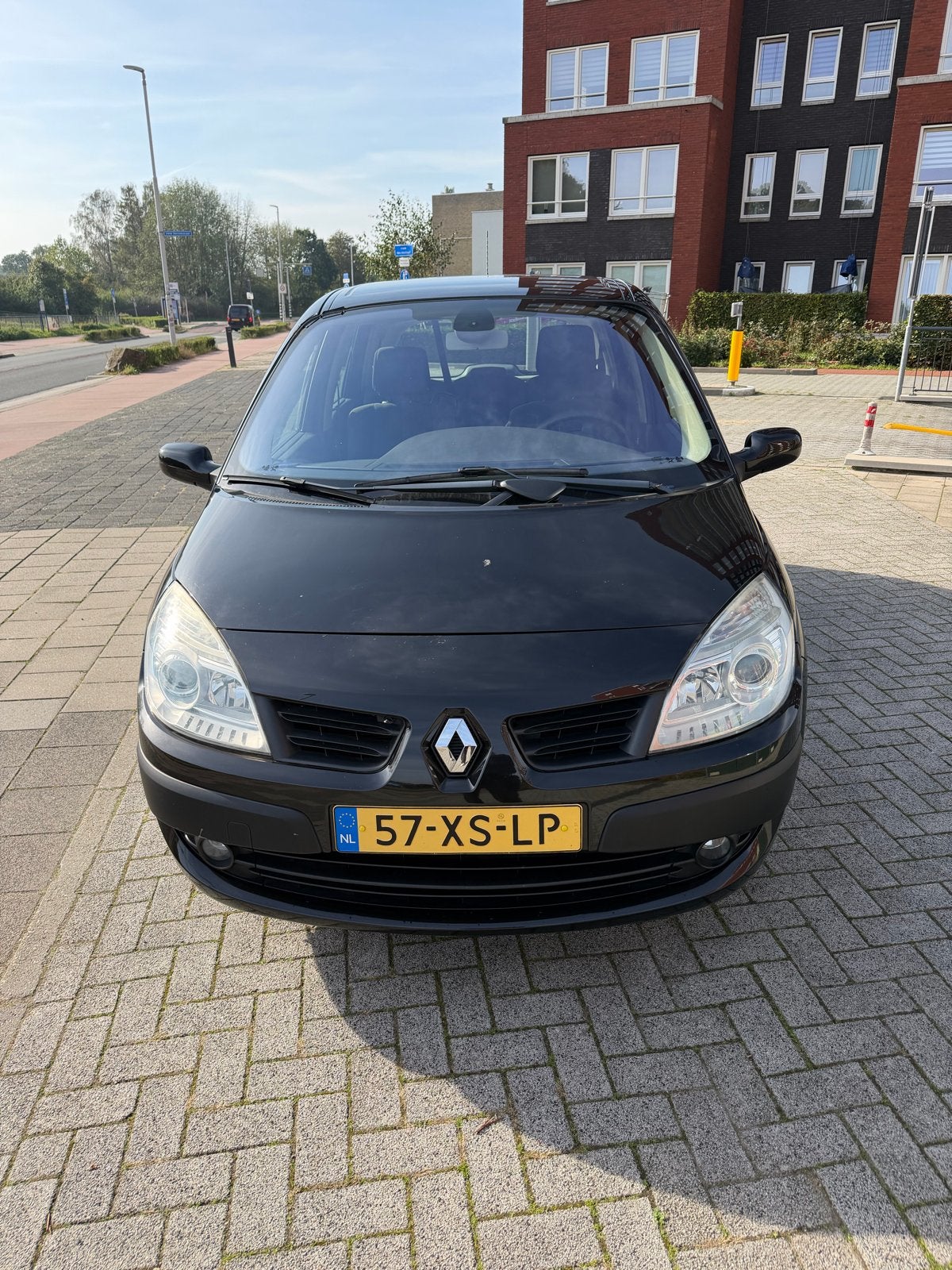 Foto 3 van Renault Scénic 2.0 16V 99KW 2007 Zwart