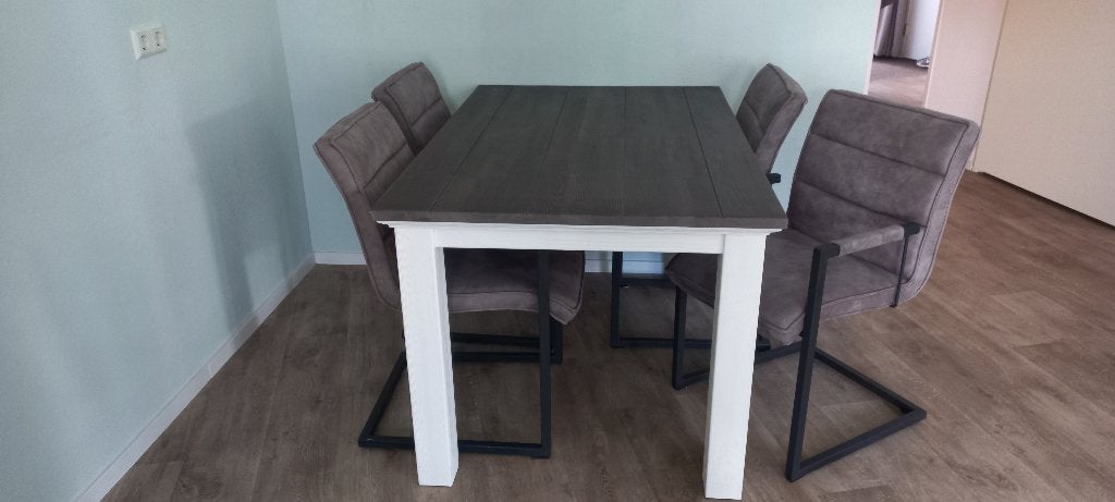 te koop eettafel, Ophalen, Gebruikt, Modern, Minder dan 4 stoelen