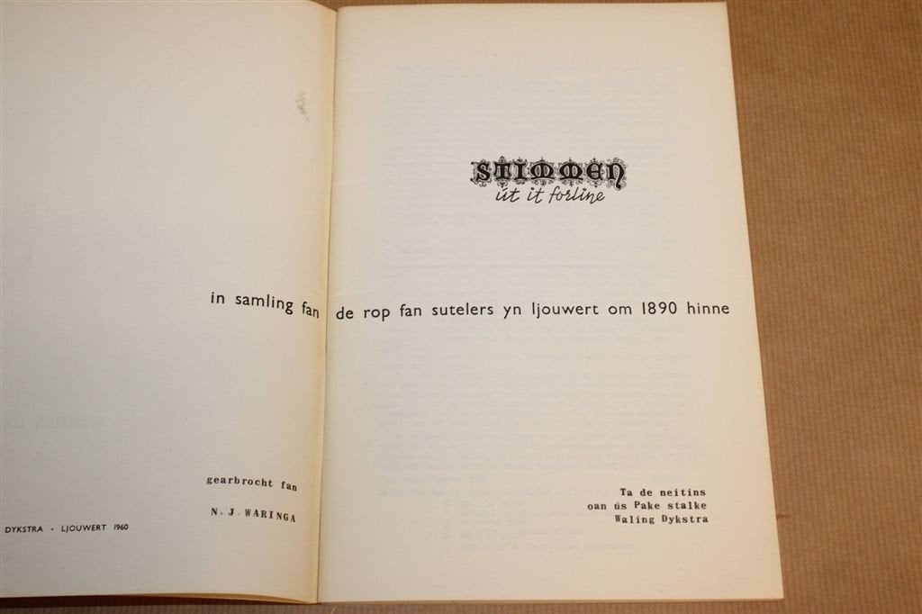Stimmen út it Forline — Sutelers Ljouwert 1890 1960, Ophalen of Verzenden, Gelezen