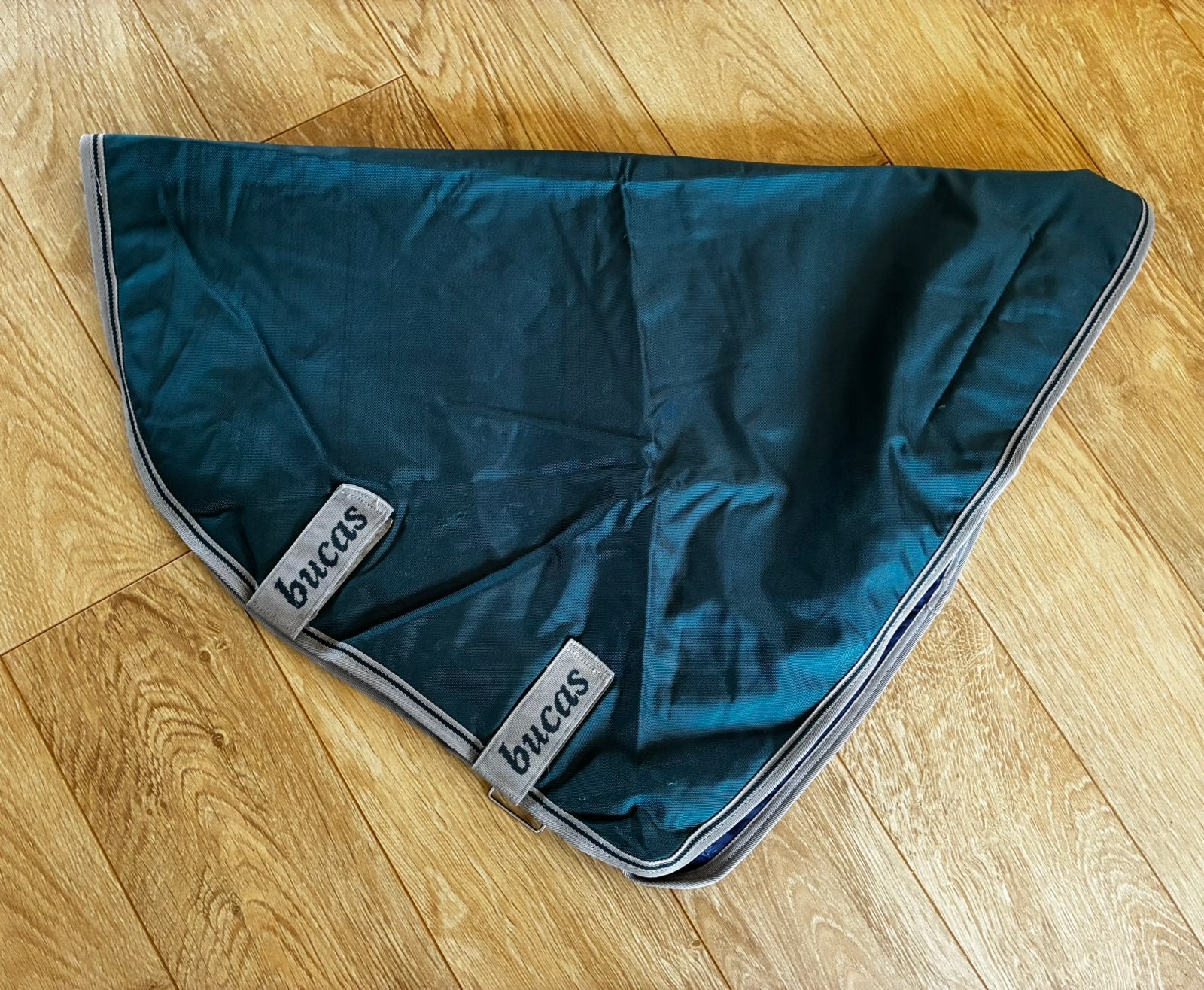 Bucas atlantic hals L, Dieren en Toebehoren, Gebruikt, Halsdeken, Ophalen of Verzenden, 50 g