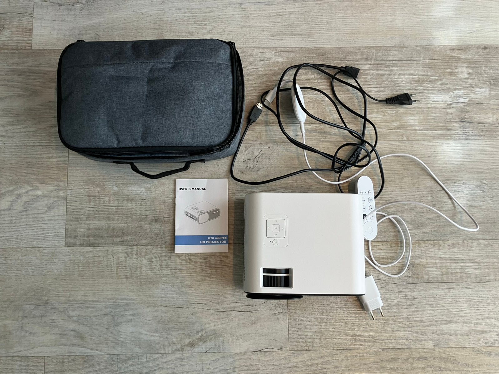 Nince Beamer + vloerscherm 80’’, Audio, Tv en Foto, Ophalen, Zo goed als nieuw