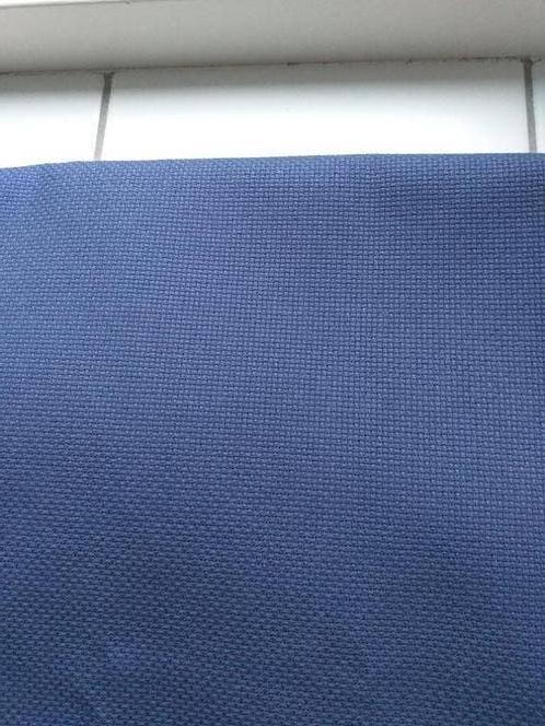 1 mtr. 14-count blauwe Aidastof van 1,60 mtr. breed, Ophalen of Verzenden, Nieuw, Onderdeel of Toebehoren