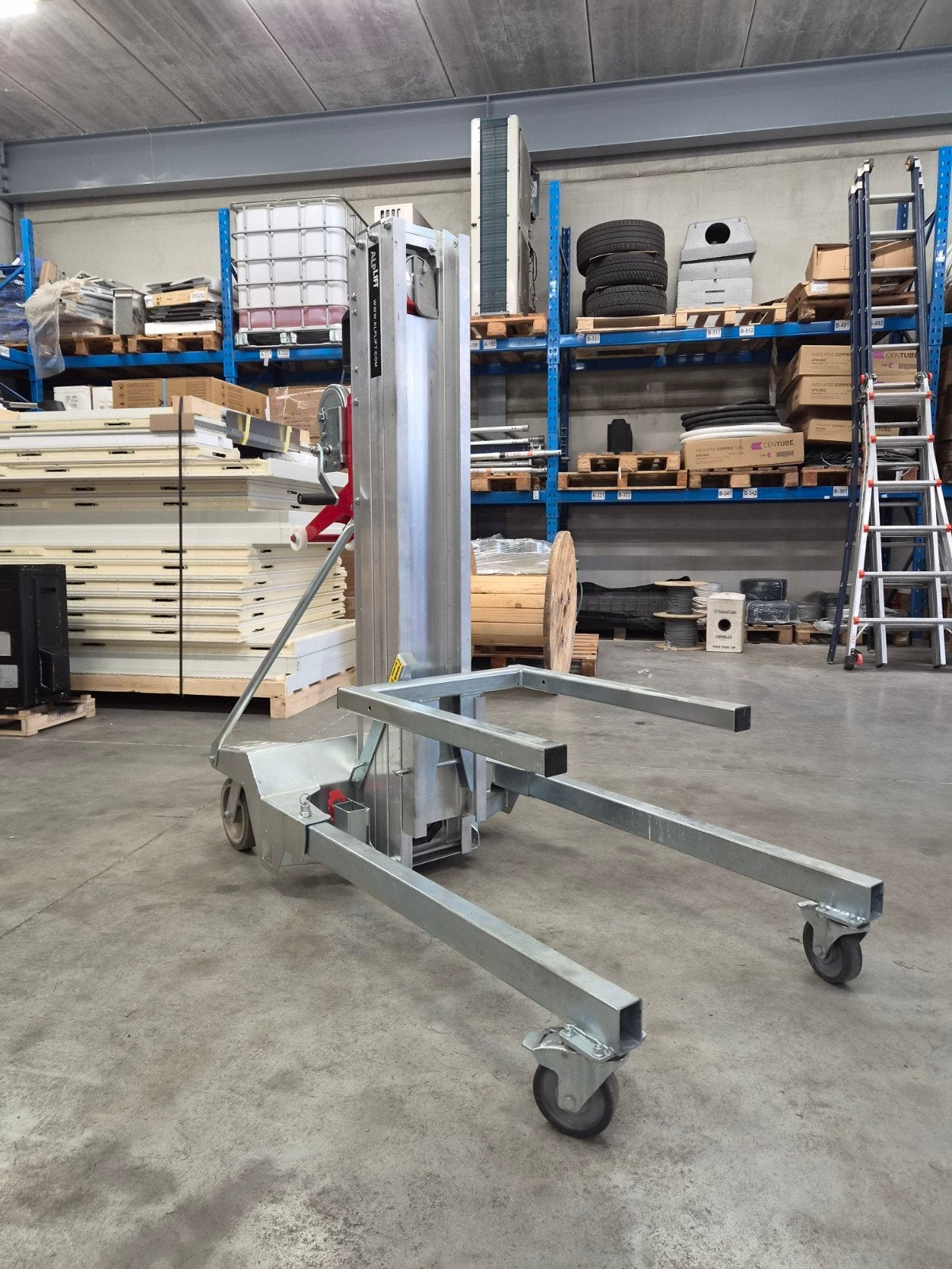 ALP bouw lift, 350 kg hef vermogen.