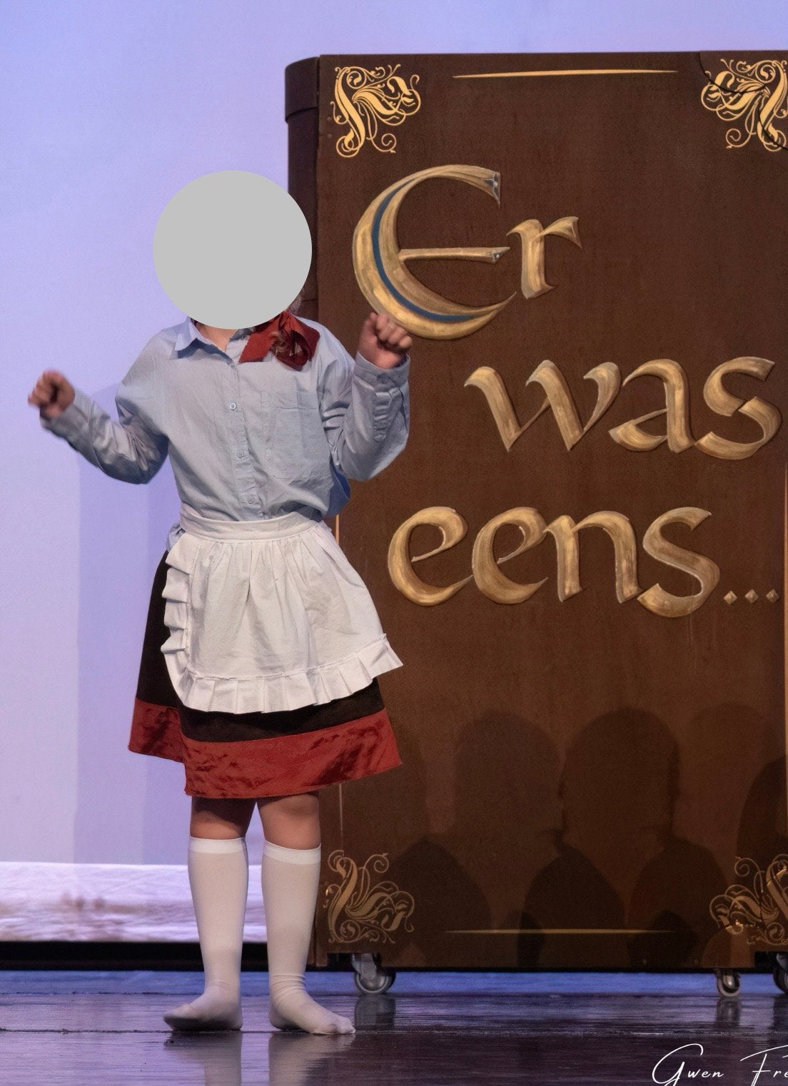 Levensgroot sprookjesboek, Ophalen, Zo goed als nieuw, Toneelattributen of Onderdelen