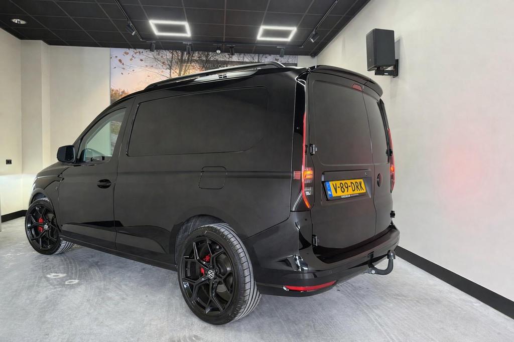 Volkswagen Caddy Cargo 2.0 TDI 122pk DSG Black Edition | 19", Auto's, Bestelauto's, Stof, Gebruikt, 4 cilinders, Volkswagen