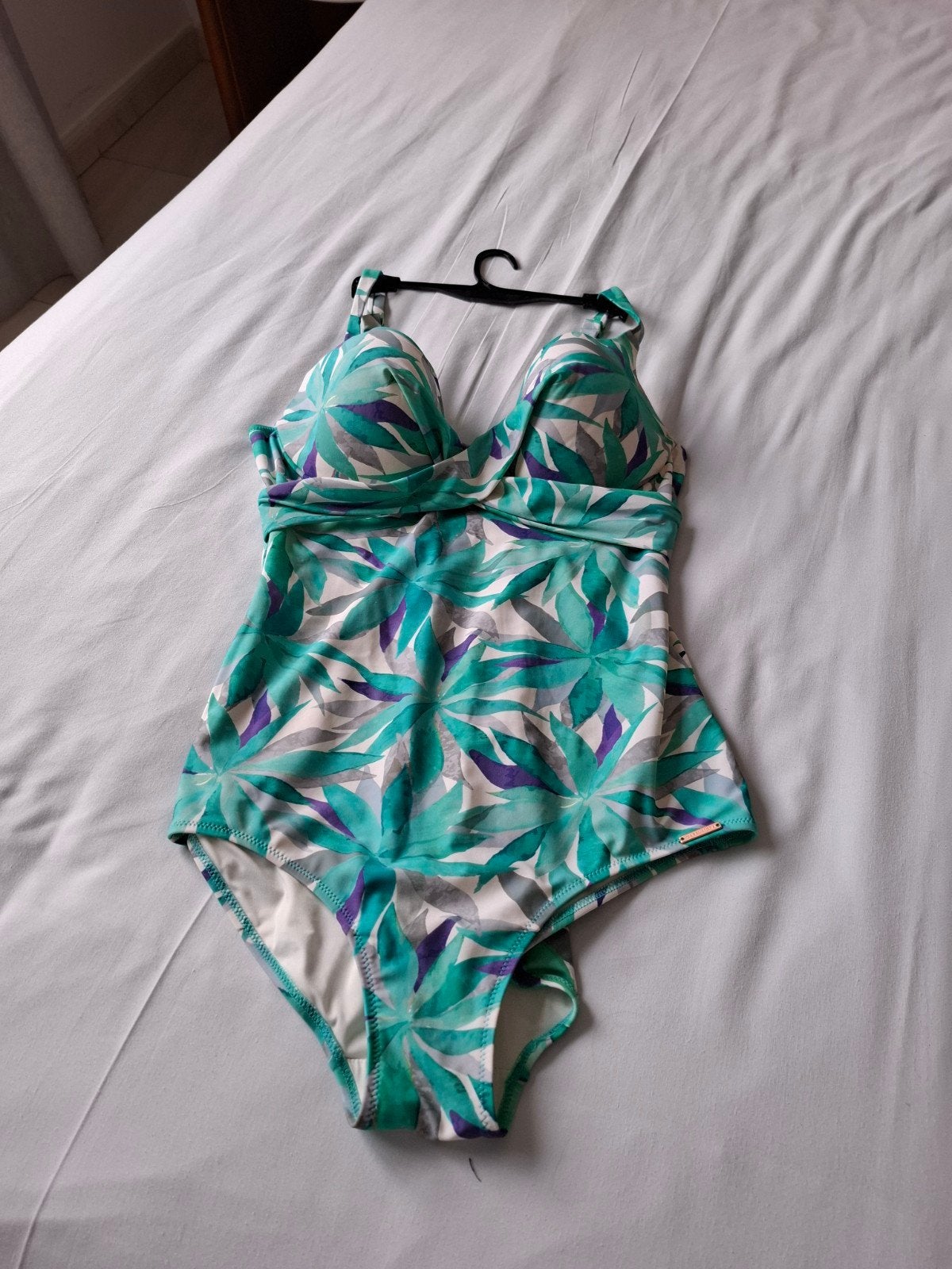 Te koop badpak maat 42, Kleding | Dames, Badmode en Zwemkleding, Zo goed als nieuw, Badpak, Zwart, Ophalen of Verzenden