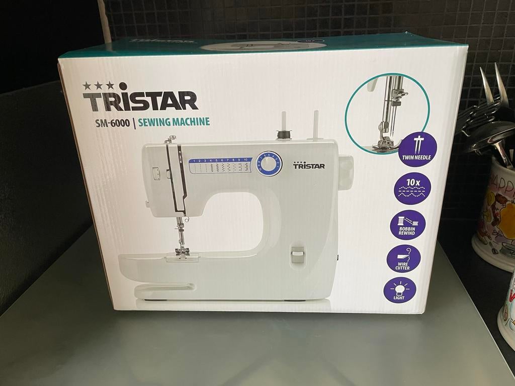 Tristar SM-6000 Naaimachine - Nieuw in Doos, Ophalen of Verzenden, Nieuw, Naaimachine, Overige merken