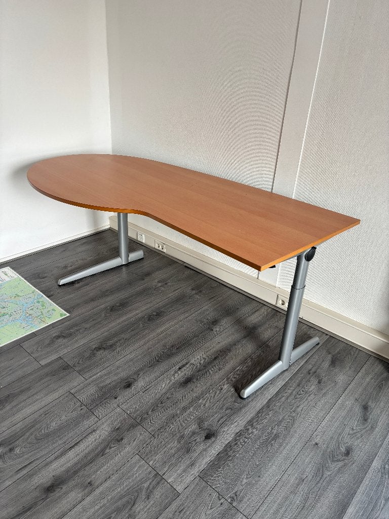 mooi in hoogte verstelbaar buro, Ophalen, In hoogte verstelbaar, Zo goed als nieuw, Overige typen