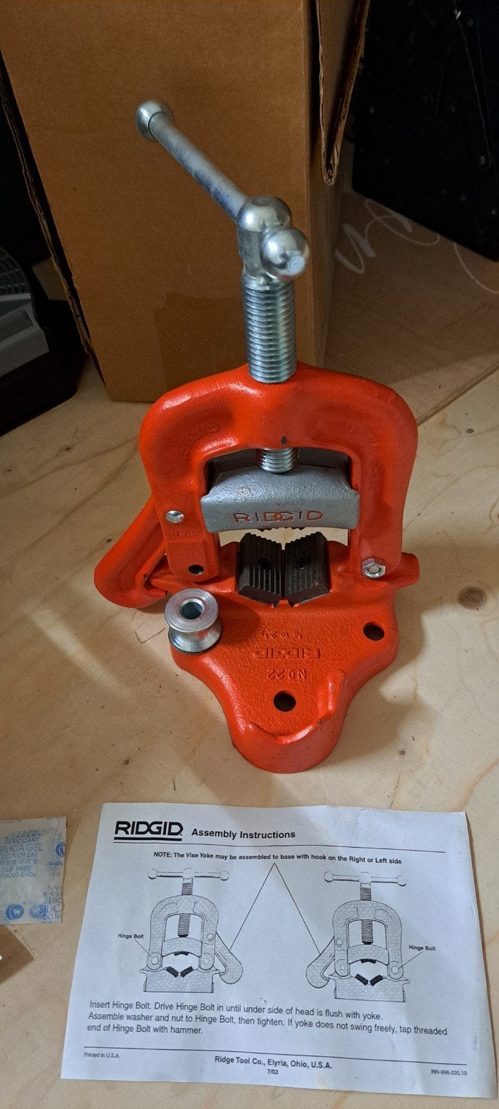 Rigid  pijp buizenklem, Doe-het-zelf en Verbouw, Ophalen of Verzenden, Nieuw, Bankschroef, Ridgid