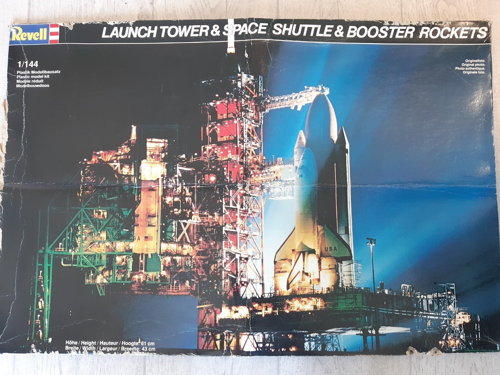 Revell Space shuttle met lanceer toren, Hobby en Vrije tijd, Modelbouw | Overige, Ophalen of Verzenden, 1:144 of kleiner