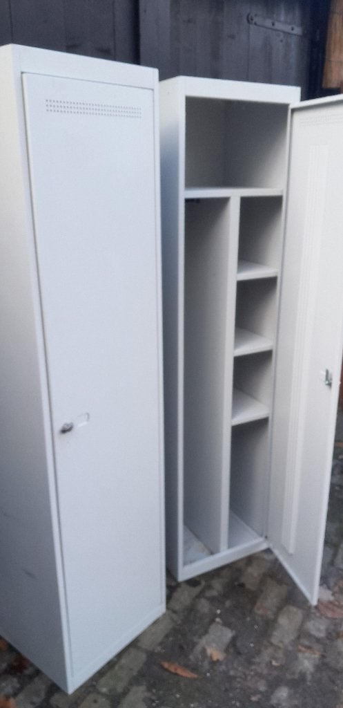 Lockers, metaal. Hang en legvakken. Meerdere te koop, Ophalen, Gebruikt, Industrieel, stoer, modern, minimalistisch, rauw, functioneel