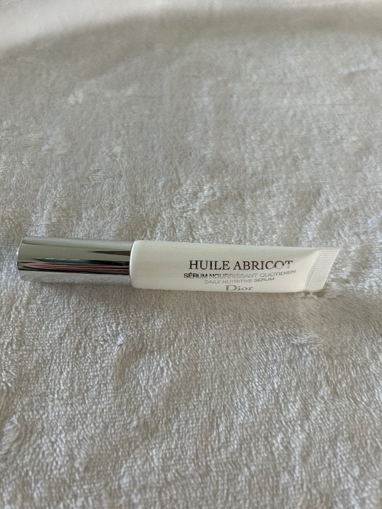 DIOR Huile Abricot Serum voor nagels en nagelriemen nieuw, Overige kleuren, Nieuw, Ophalen of Verzenden, Handen en Nagels