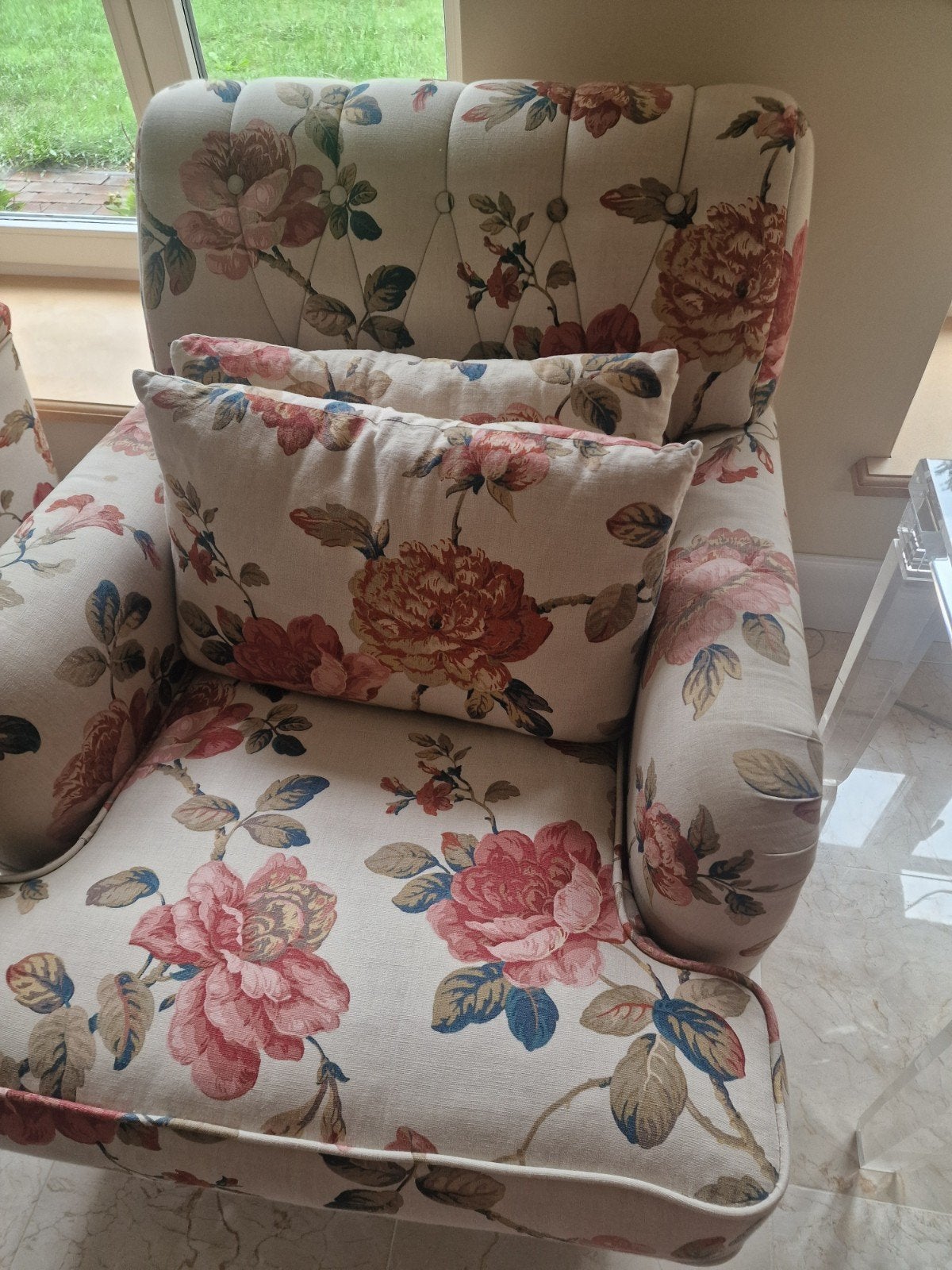 2 Engelse fauteuils met rozenstof en extra kussens, Huis en Inrichting, Fauteuils, Ophalen, Gebruikt, 100 tot 125 cm, 75 tot 100 cm