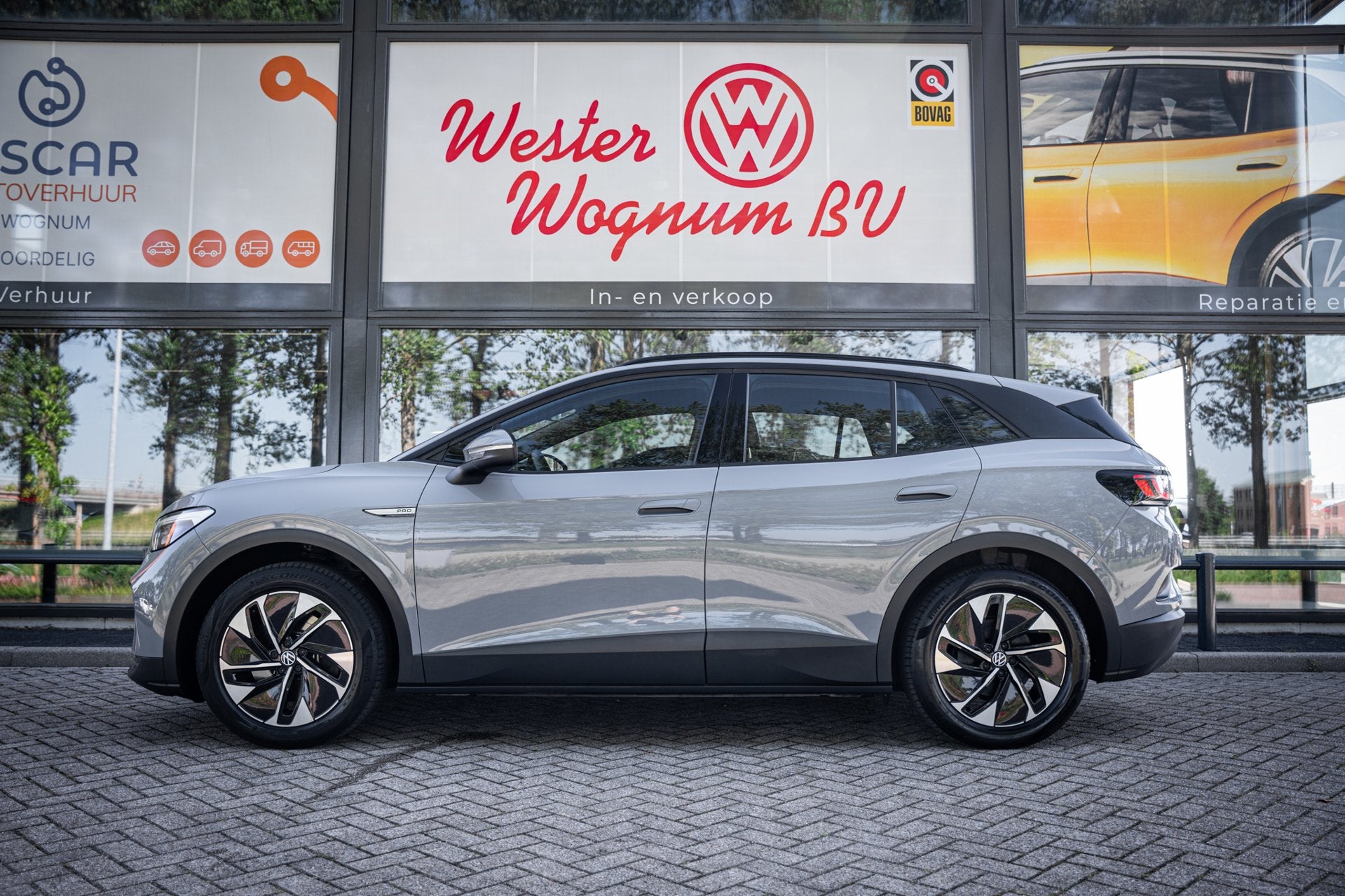 Volkswagen ID.4 Pro 77 kWh | Incl. BTW | Carplay | Adapt. cr, Automaat, Dealer onderhouden, Gebruikt, Zwart