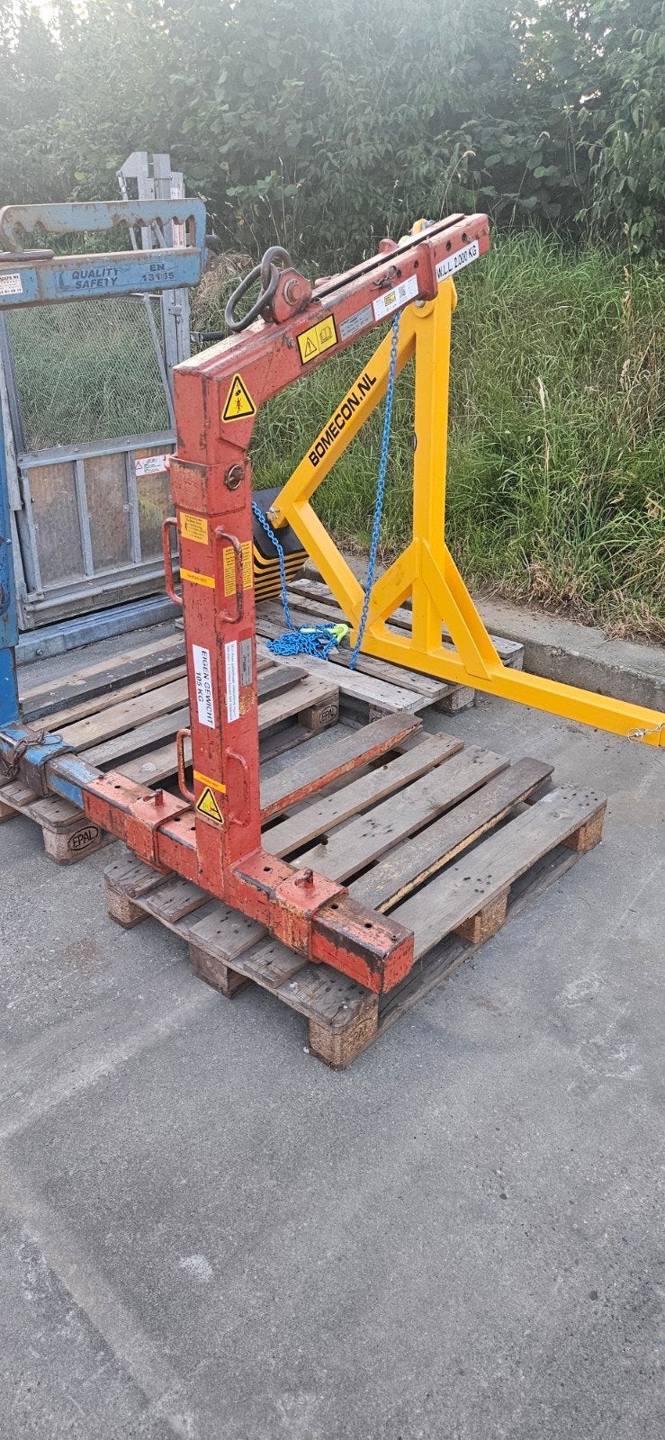 Pallethaak palletvork Palfinger, Ophalen