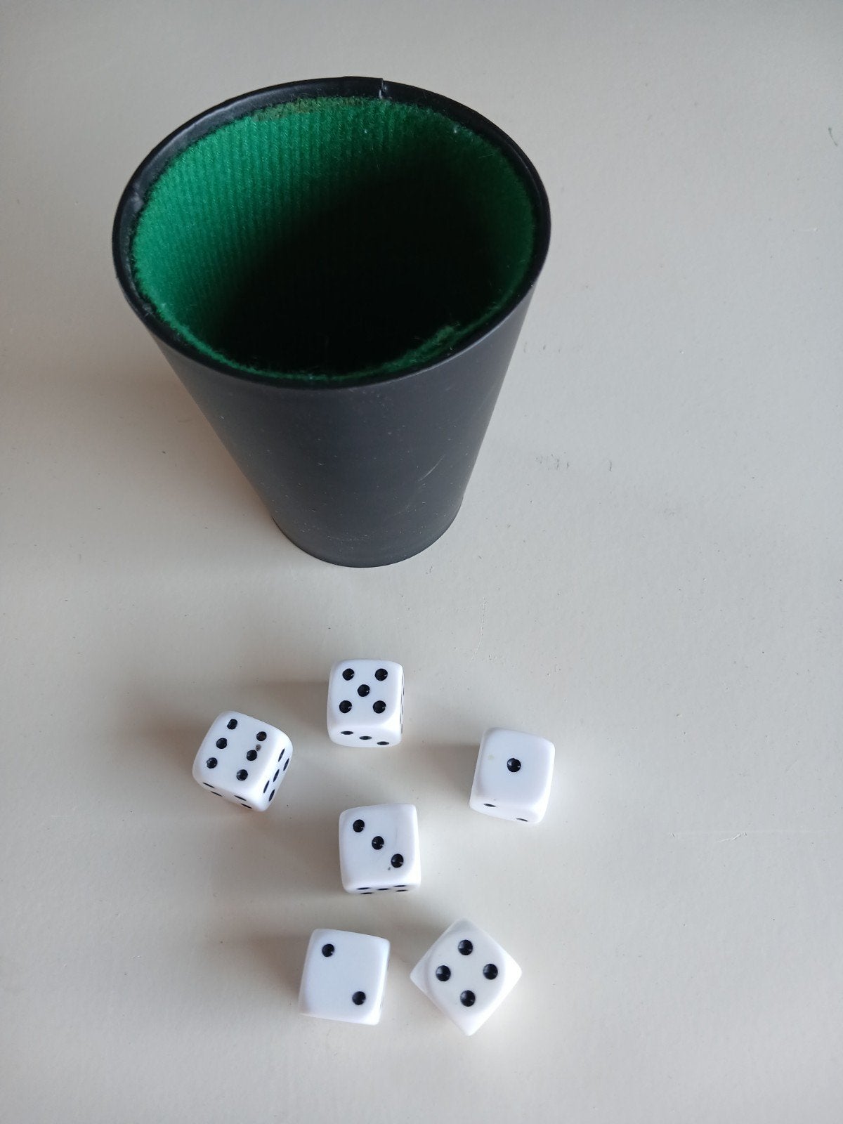 Yahtzee, Ophalen, Zo goed als nieuw