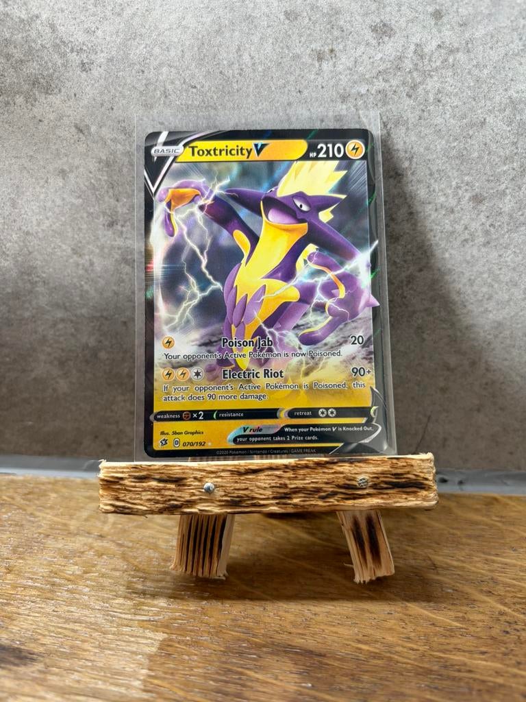 Pokemon toxtricity V, Verzenden, Nieuw, Losse kaart, Foil