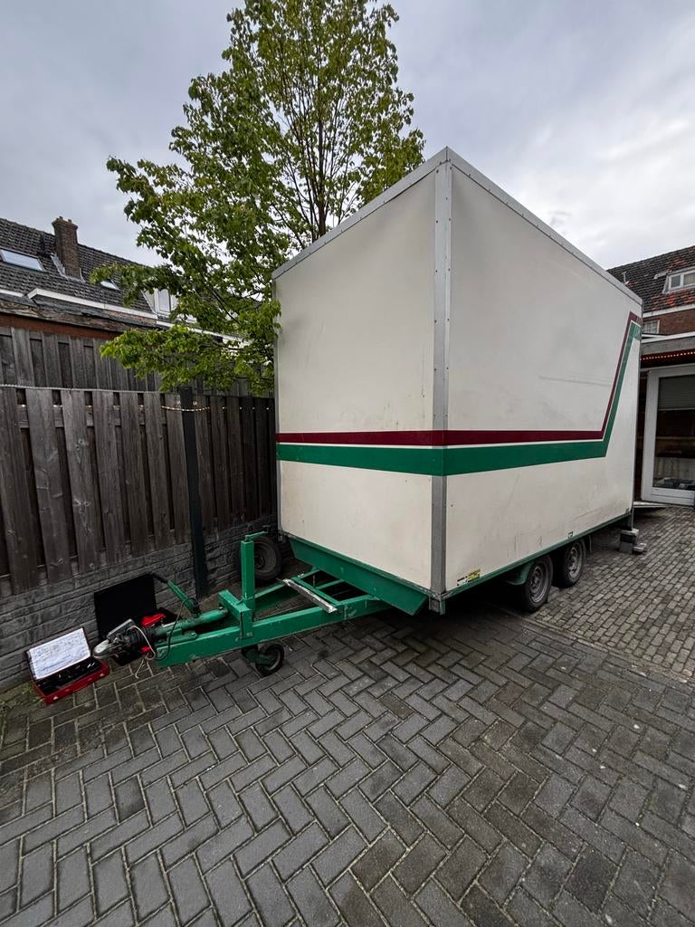 Van Weel gesloten aanhangwagen met oprijklep., Ophalen, Gebruikt