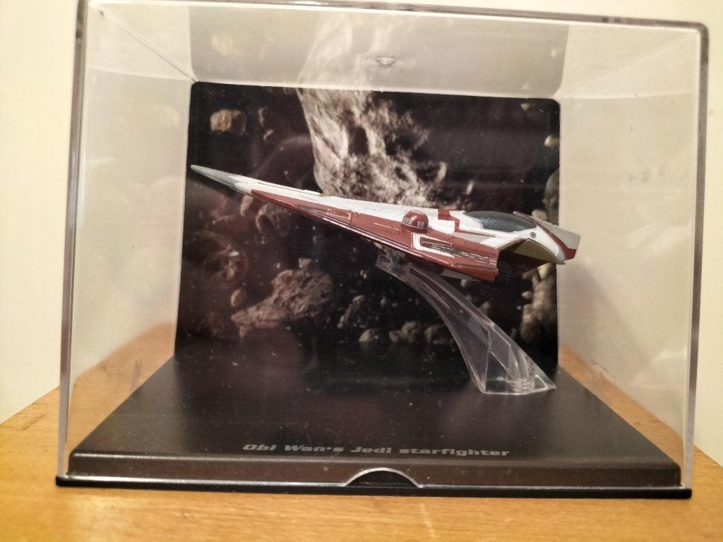 Obi Wan's Jedi Starfighter, Verzamelen, Ophalen of Verzenden, Zo goed als nieuw, Beeldje of Buste