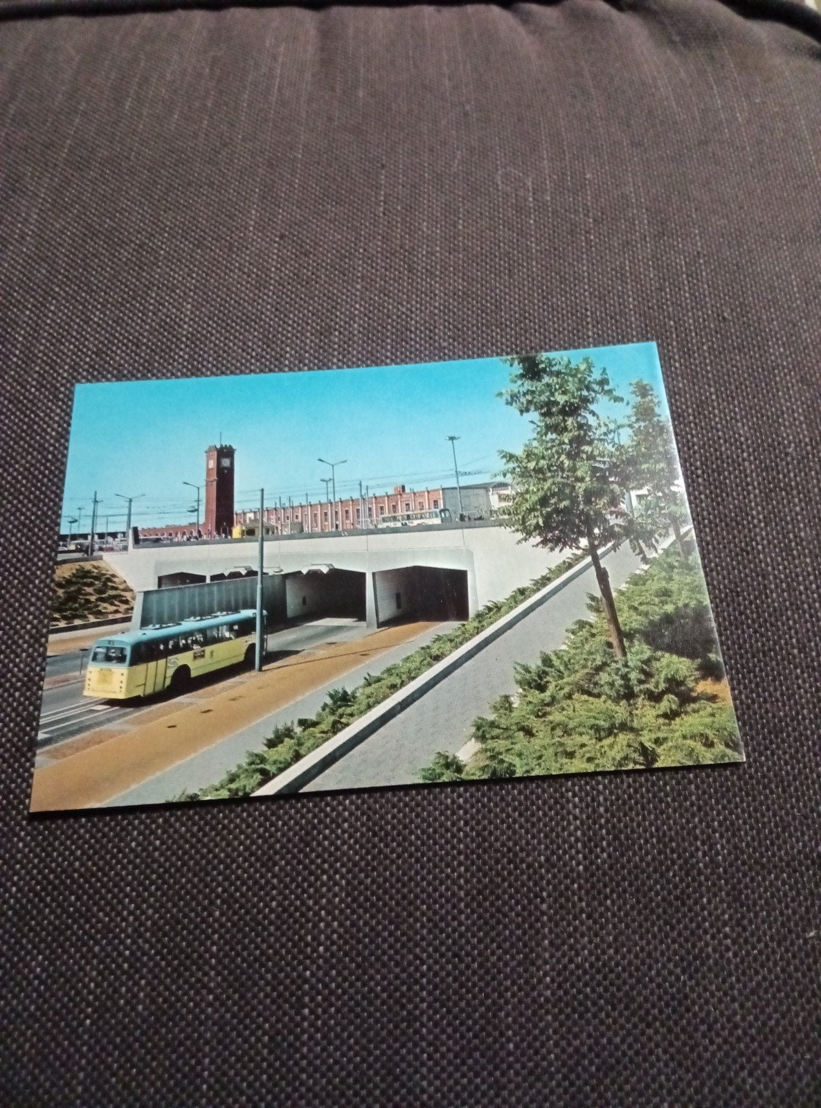Oude ansichtkaart Nijmegen Tunnel met stadsbus, Ophalen of Verzenden, Trein