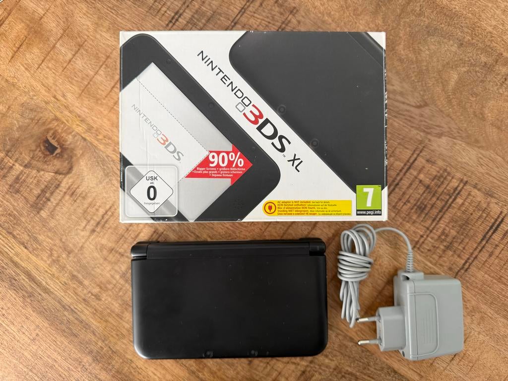 Nintendo 3DS XL Zwart - Zo goed als nieuw met doos & lader, Spelcomputers en Games, Spelcomputers | Nintendo 2DS en 3DS, Verzenden