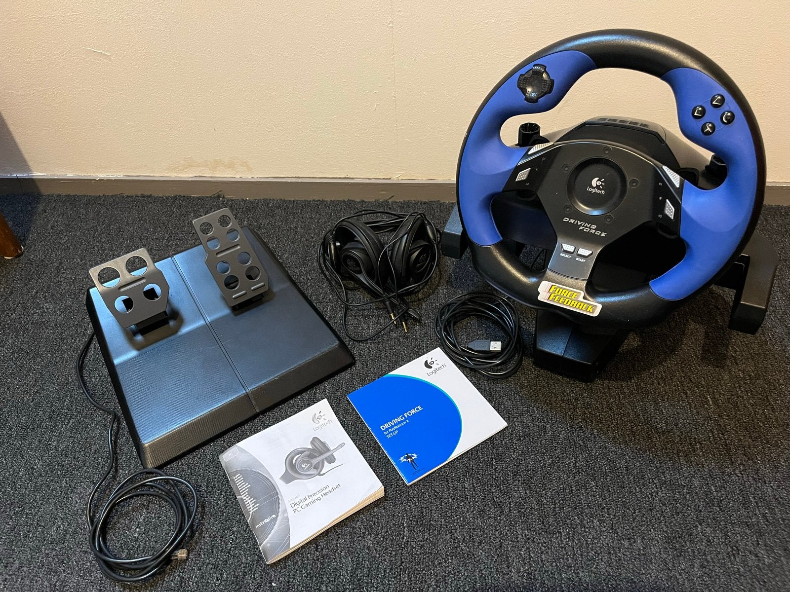 Logitech Driving Force Stuur + Pedalen voor Playstation, Spelcomputers en Games, Ophalen, Gebruikt, Stuur of Pedalen