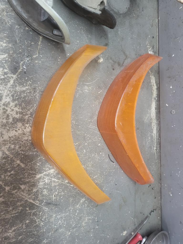 Knipperlichten voor en rubber motorkap fastback vw, Ophalen of Verzenden, Gebruikt, Universele onderdelen