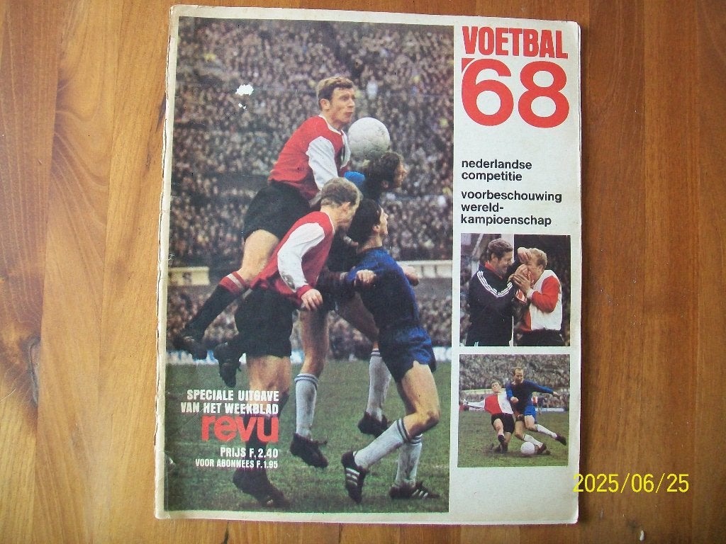 Revu magazine Voetbal 68, Verzenden, Gebruikt, Ajax, Boek of Tijdschrift
