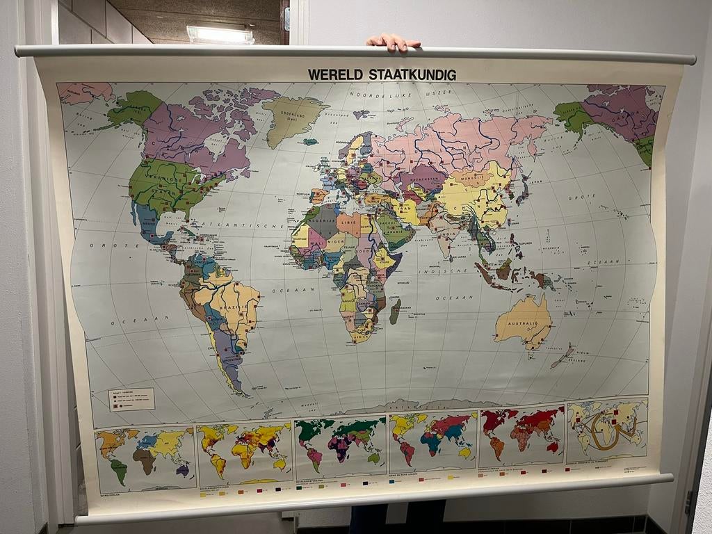 Wereld kaart, Ophalen