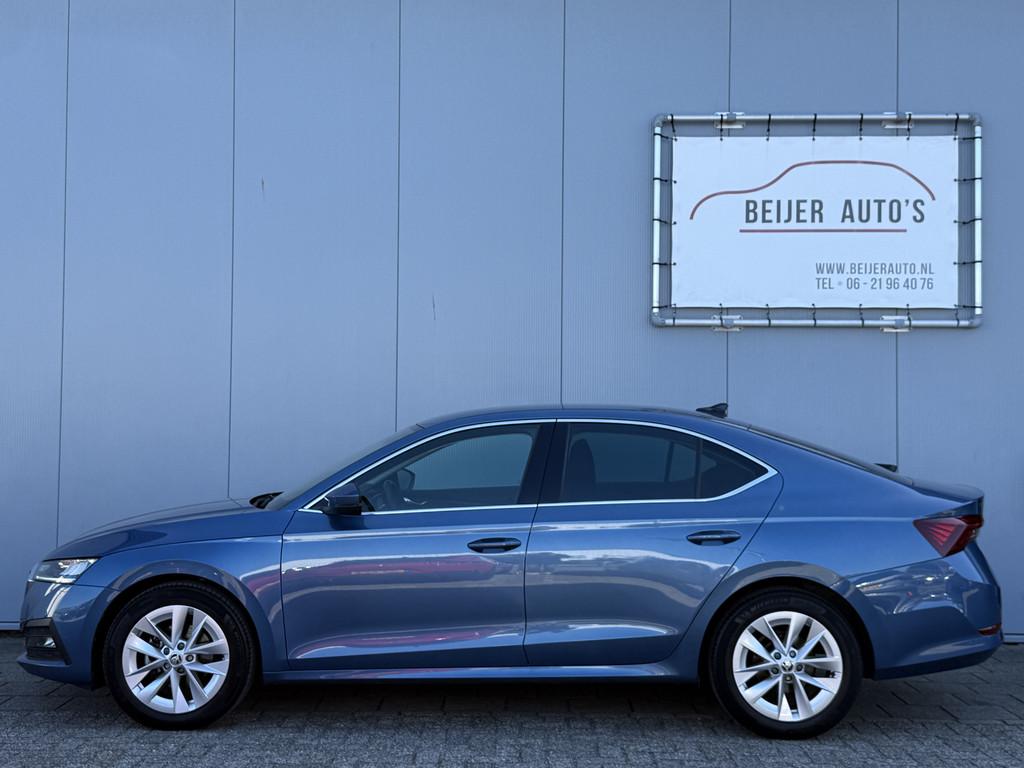 Skoda Octavia 1.0 e-TSI Business Edition Plus Carplay., Auto's, Skoda, Stof, Gebruikt, Euro 6, Blauw