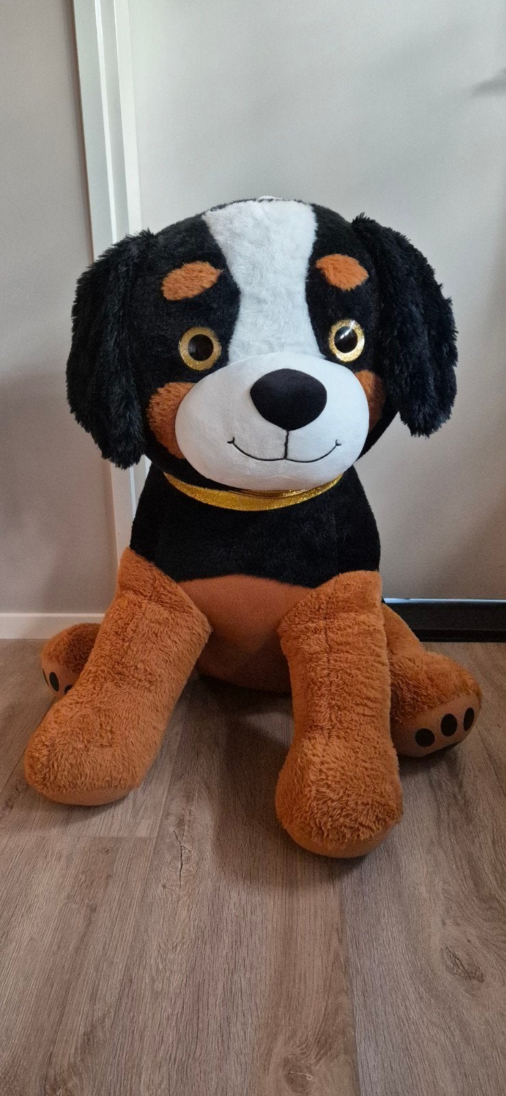 Grote knuffelhond - Zwart, bruin en wit, Ophalen, Overige merken, Overige karakters, Zwart