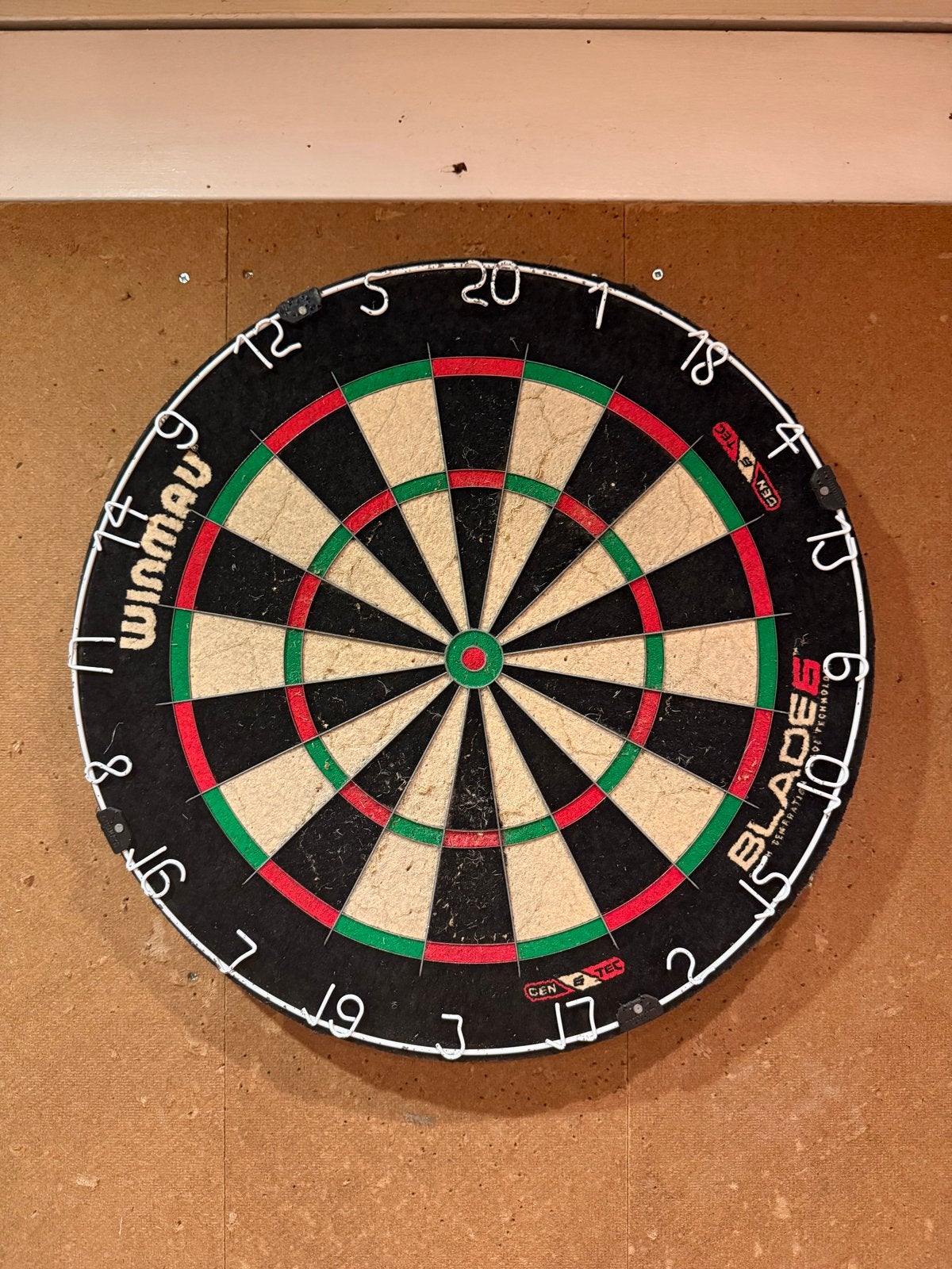 Winmau Blade 6 Dartbord, Sport en Fitness, Darts, Ophalen, Zo goed als nieuw, Dartbord