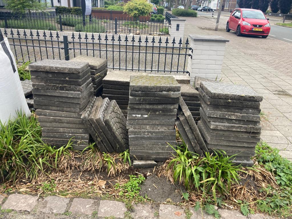 Stoeptegels (GRATIS) 17 m2, Tuin en Terras, Ophalen, Zo goed als nieuw, Overige materialen