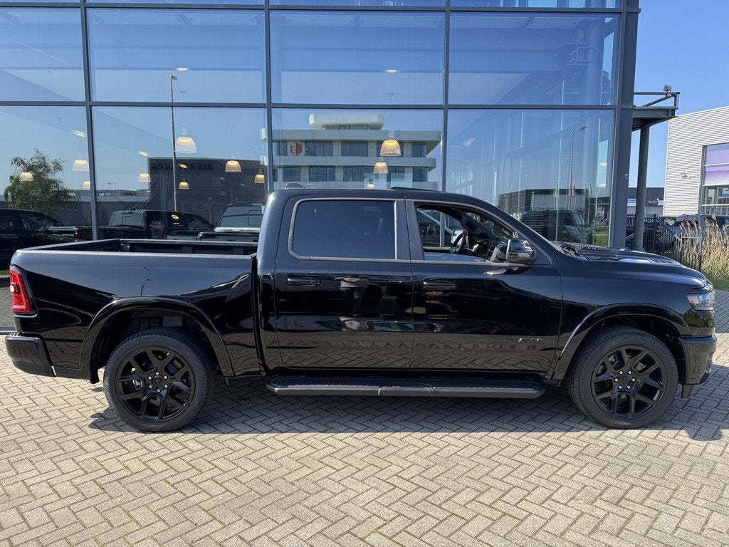 Dodge Ram 1500 Laramie Night Hurricane | Pano | H&K | Passen, Automaat, 3500 kg, Zwart, 426 pk