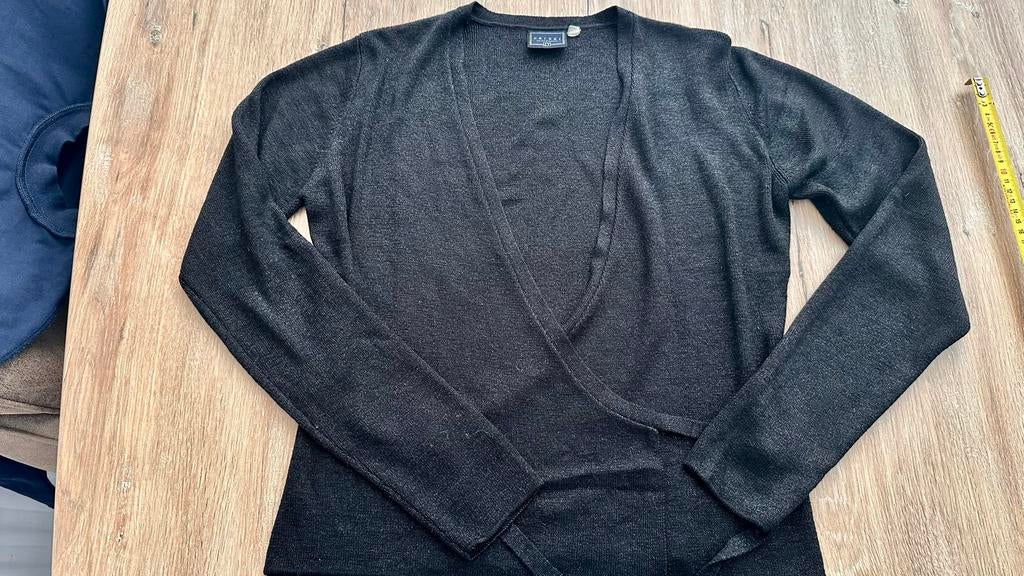 Zwart wikkel vestje met glitter, maat M, Ophalen of Verzenden, Gedragen, Maat 38/40 (M), Zwart