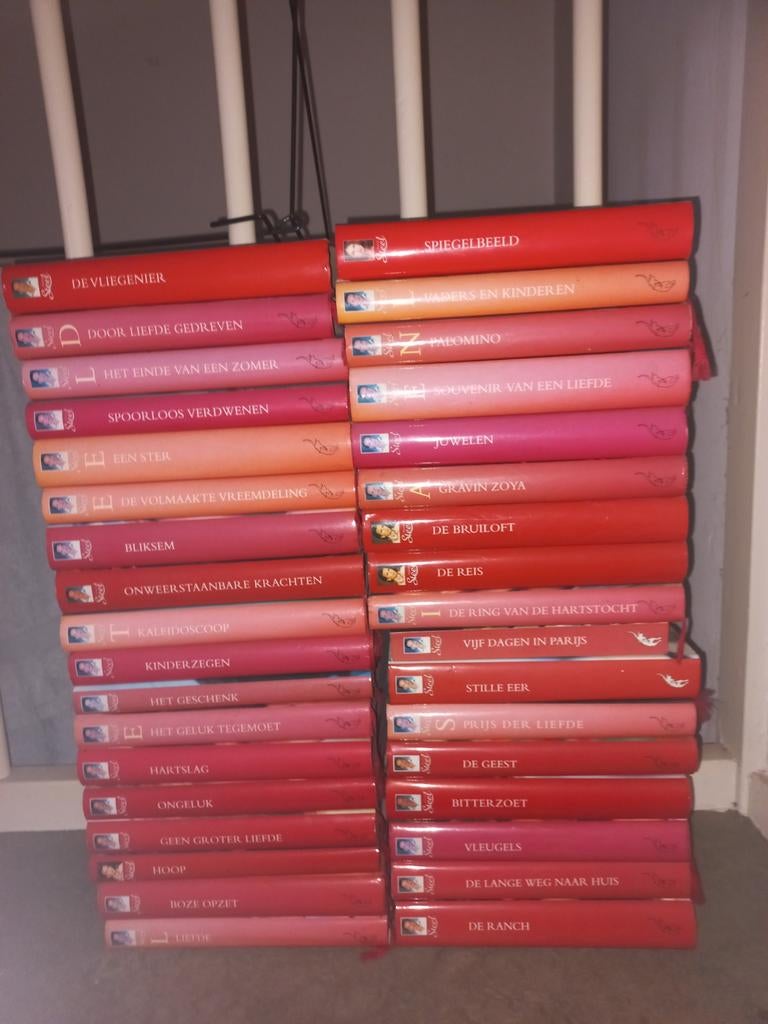 Danielle Steel boeken 35 stuks, Ophalen, Gelezen, Danielle Steel, Amerika