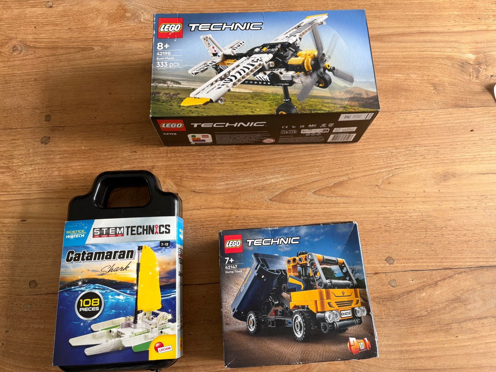 2 nieuwe dozen Lego technic en 1 catamaran, Ophalen, Nieuw