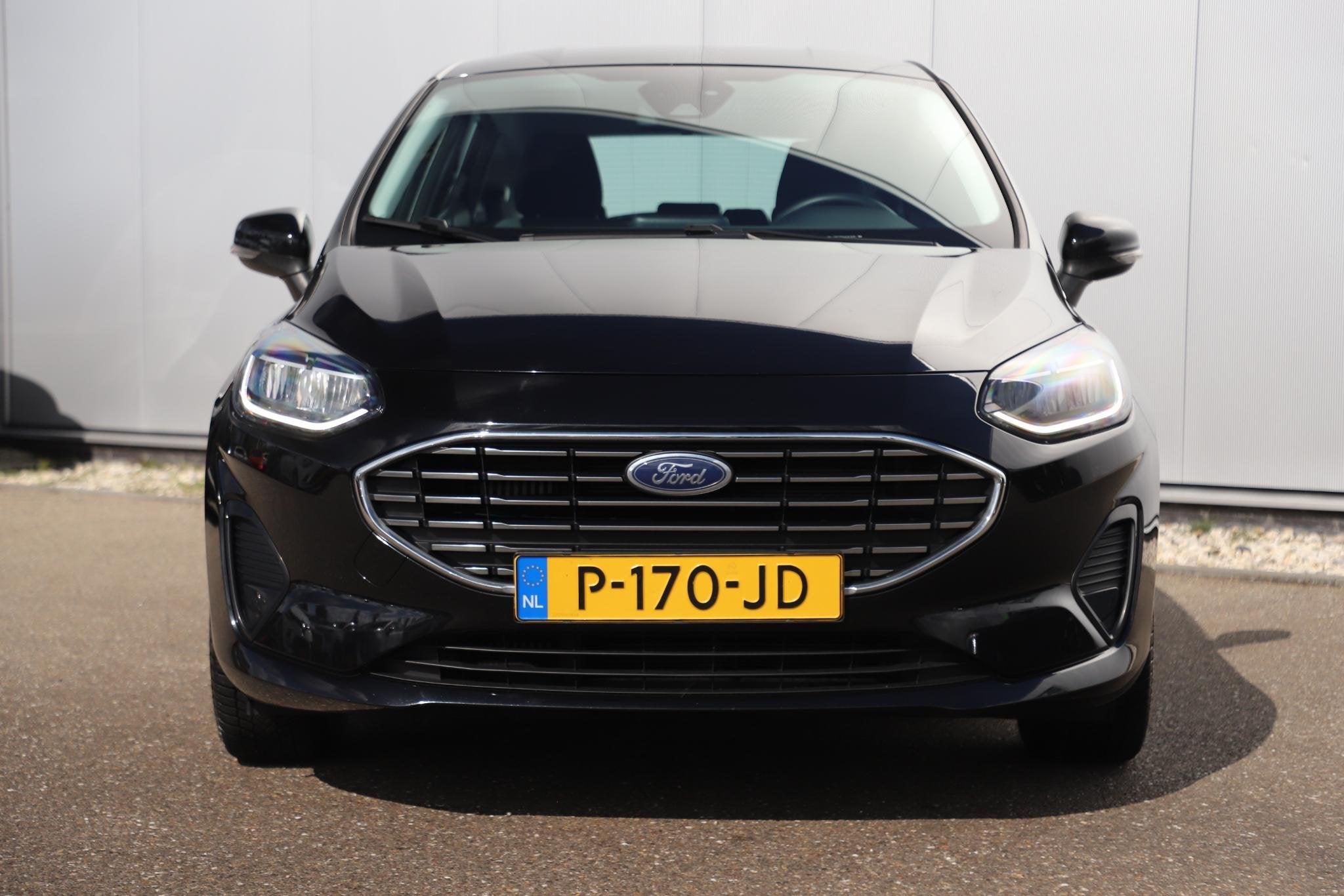 Foto 2 van Ford Fiesta 1.0 EcoBoost Hybrid Titanium 125PK Carplay Andro