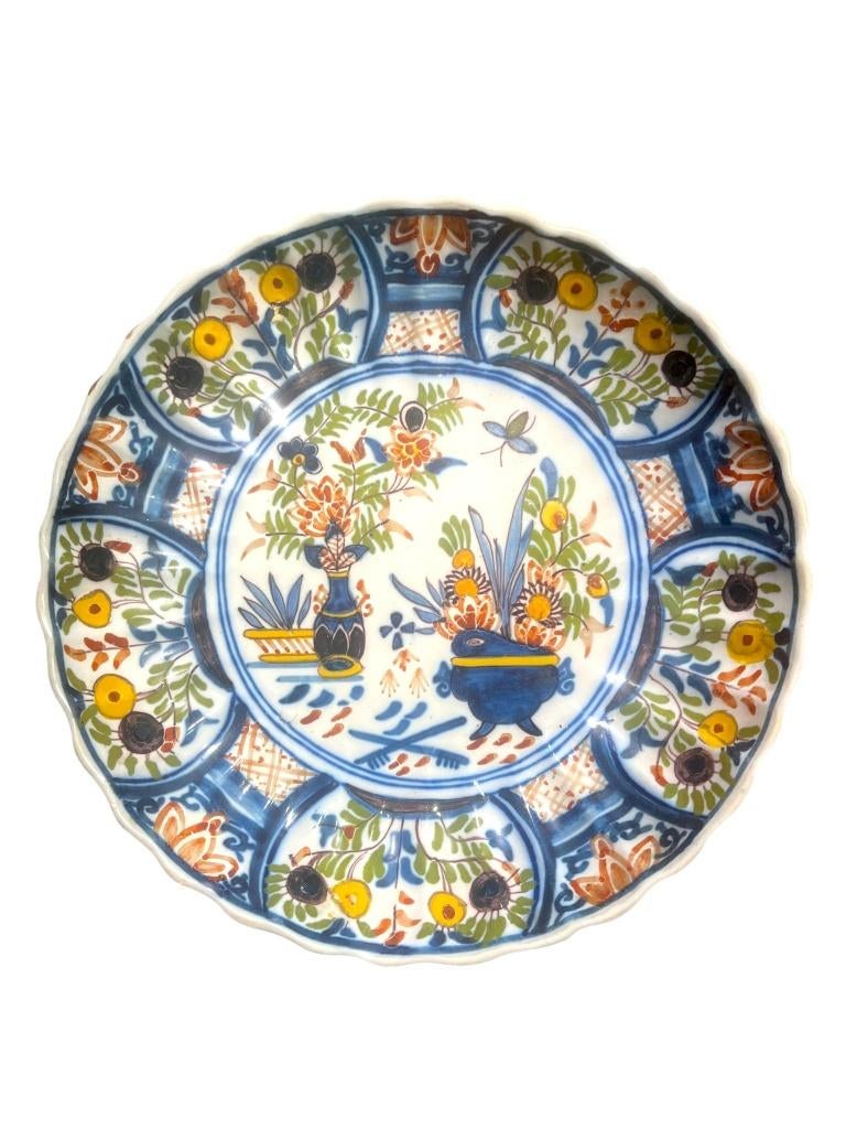Polychroom Makkum sierschotel (eind 19e / begin 20e eeuw), Antiek en Kunst, Ophalen of Verzenden