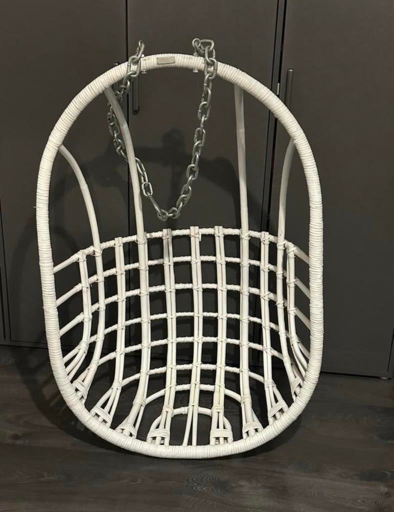 Sissyboy hangstoel/ eggchair, Ophalen, Wit, Riet of Rotan, Zo goed als nieuw